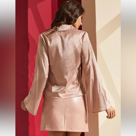 Classy champagne two piece pants set - Picture 3 of 8